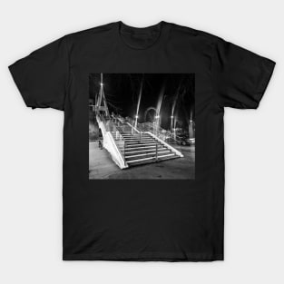 London at Night - Black and White T-Shirt